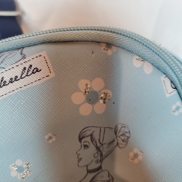 Dani‎ by Danielle Nicole Disney Princess Cinderella Teal Dark Blue Mini Backpack - Picture 3 of 11